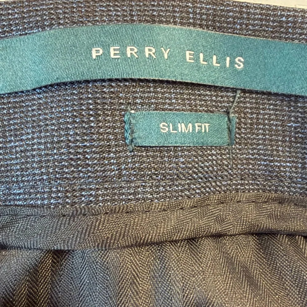 Perry Ellis Men's Slim Fit Dress Pants - 38x30 - Dark Gray/Blue‎ Herringbone